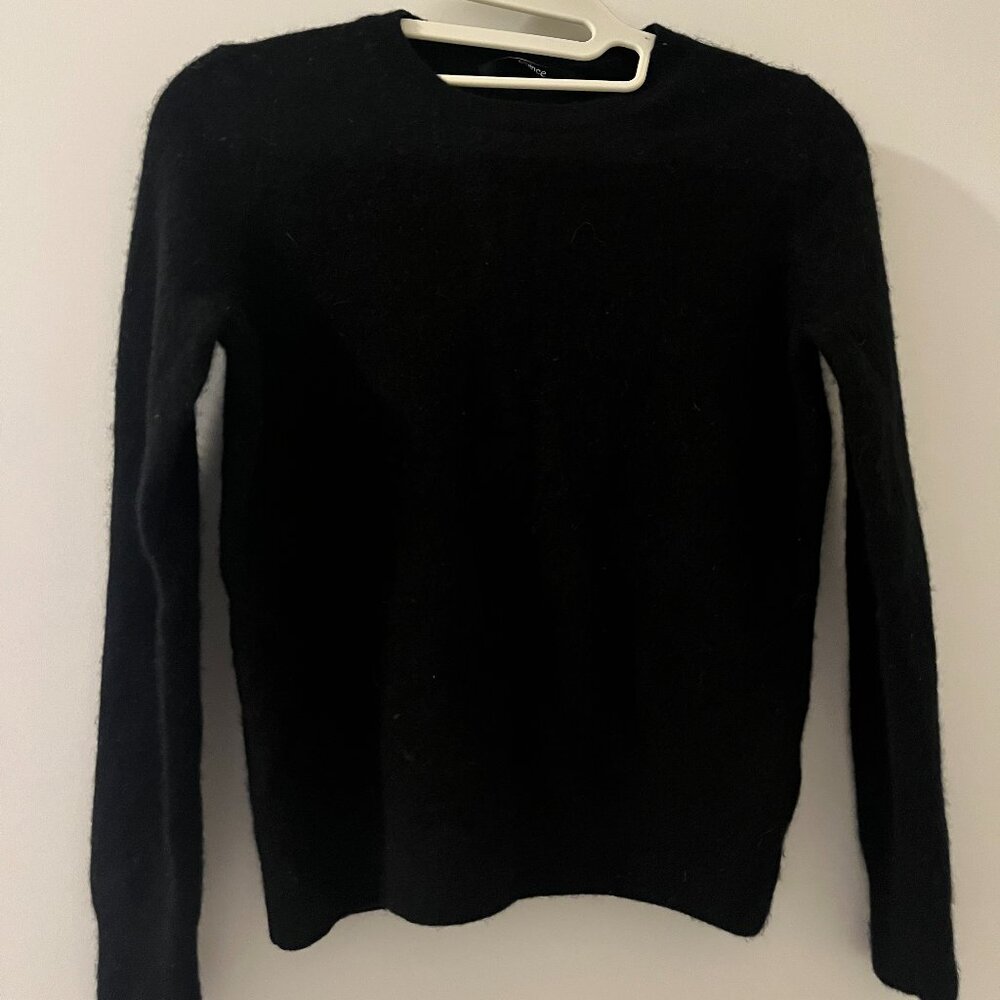 Quince 100% Mongolian Cashmere Black Crew Neck Sweater size small